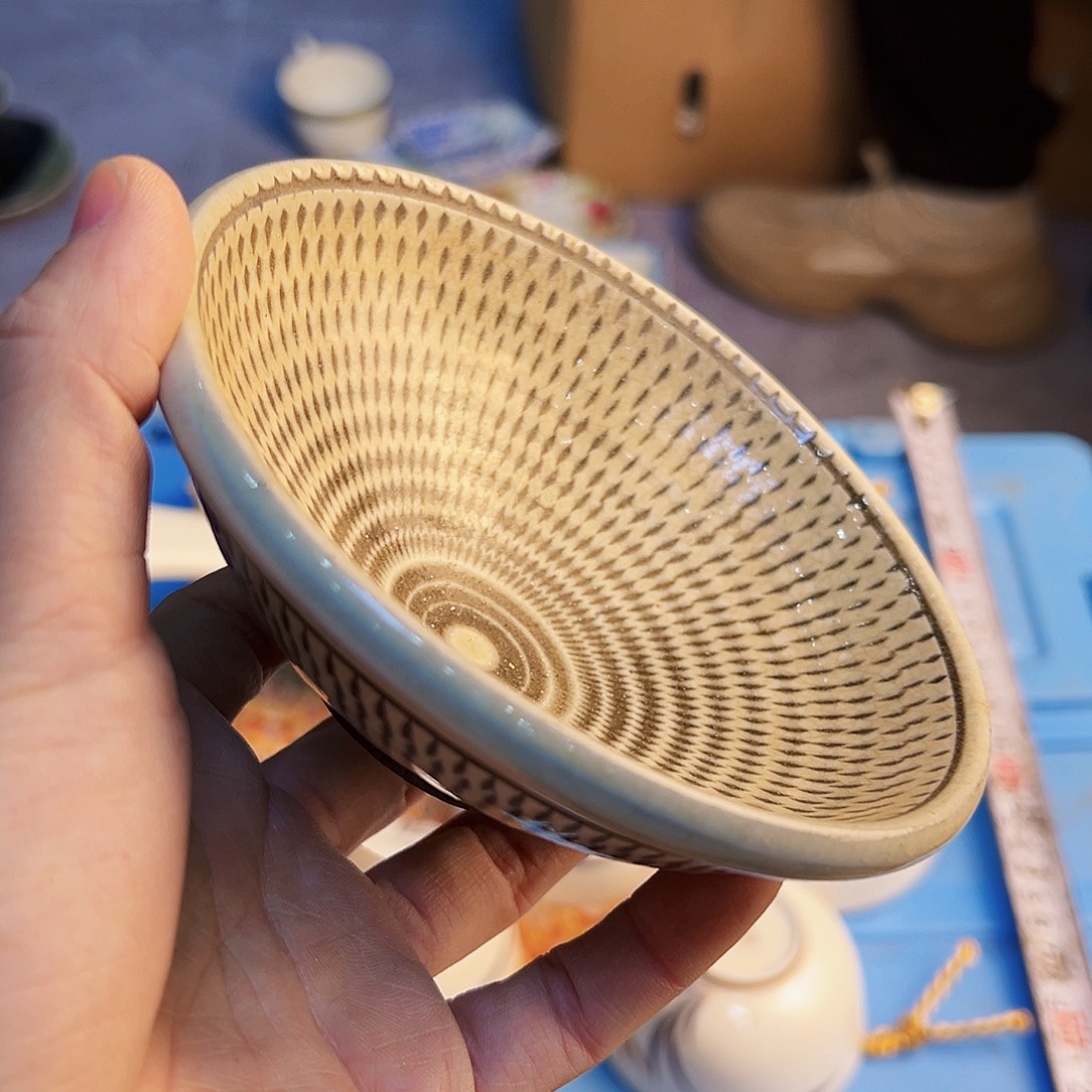 咖啡杯和茶杯也不给我们