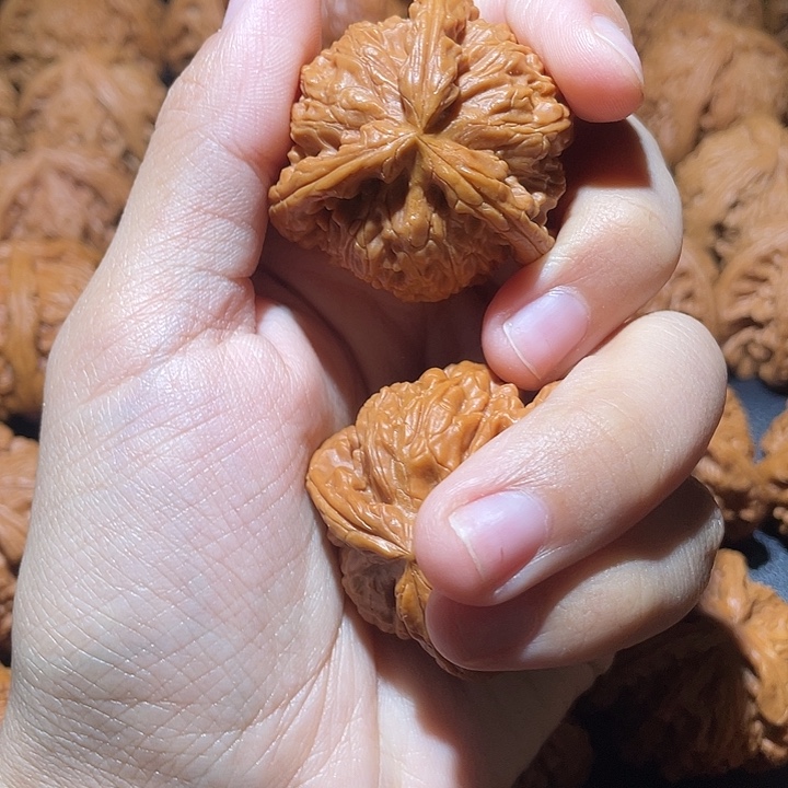 派***星吊坠文玩核桃小妹三棱