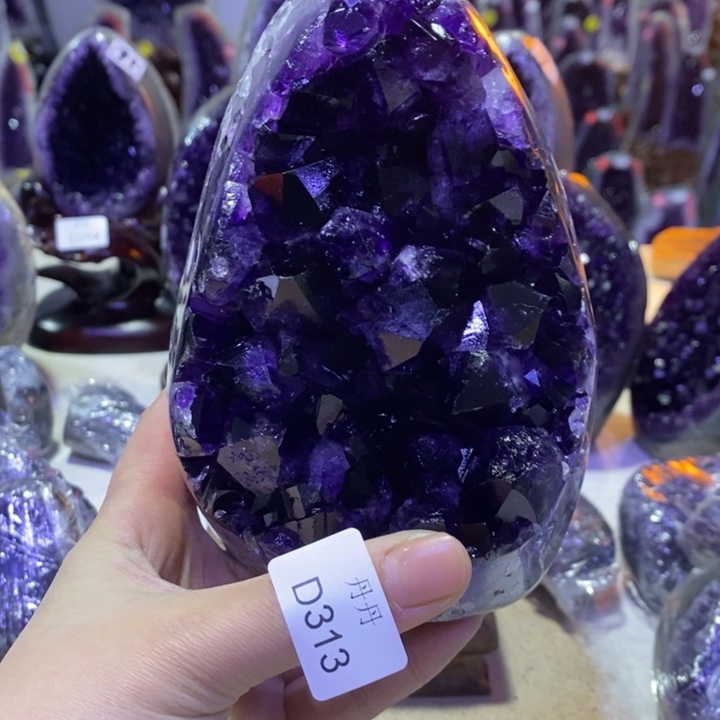 水晶摆件未镶嵌爱*多摆件