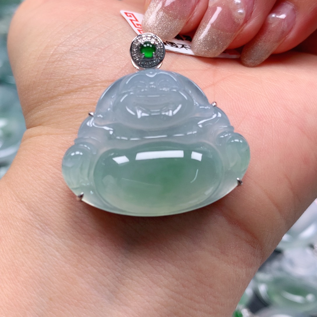 翡翠颈饰18K金镶嵌天然翡翠