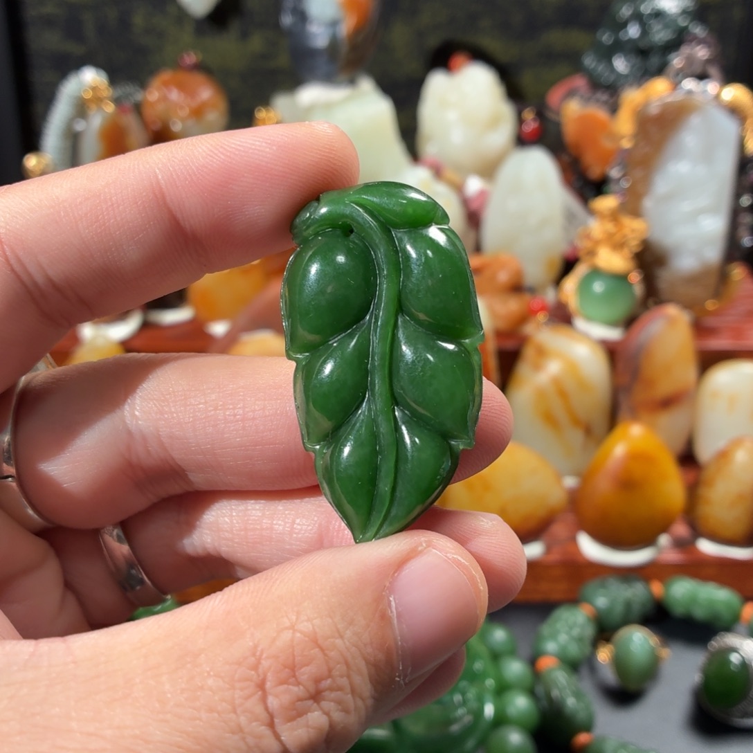 和田玉（碧玉）18K金镶嵌颈饰16.8g