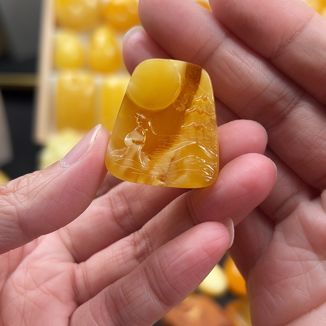 蜜蜡颈饰未镶嵌蜜蜡