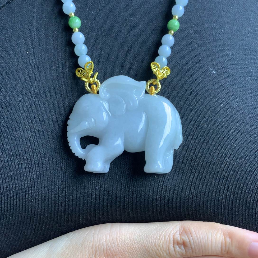 翡翠颈饰未镶嵌翡翠