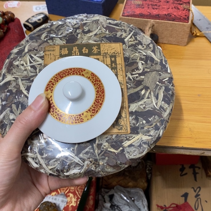 瓷片哈中古工艺品一件