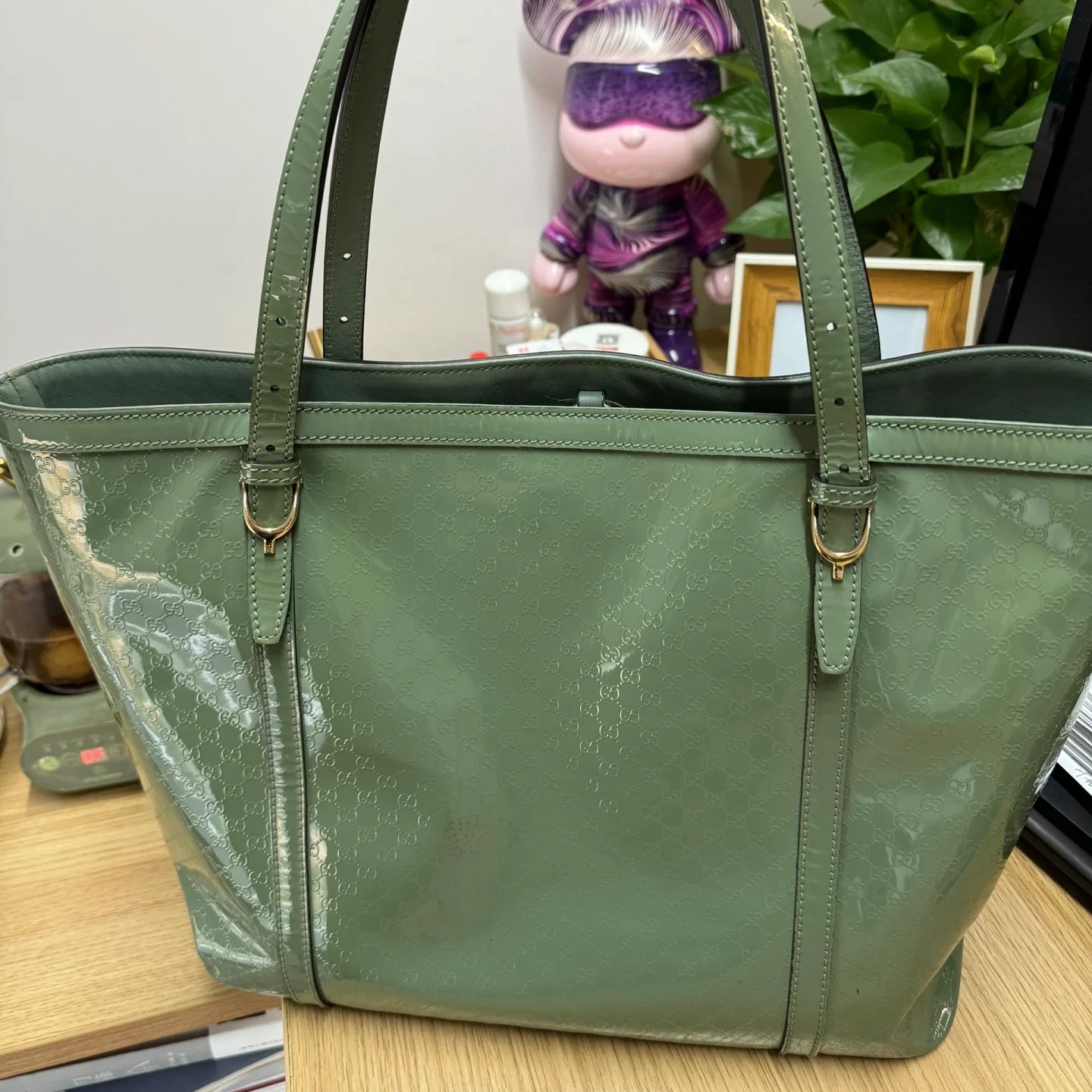 95新 GUCCI/古驰 绿色漆皮手提购物袋59441119
