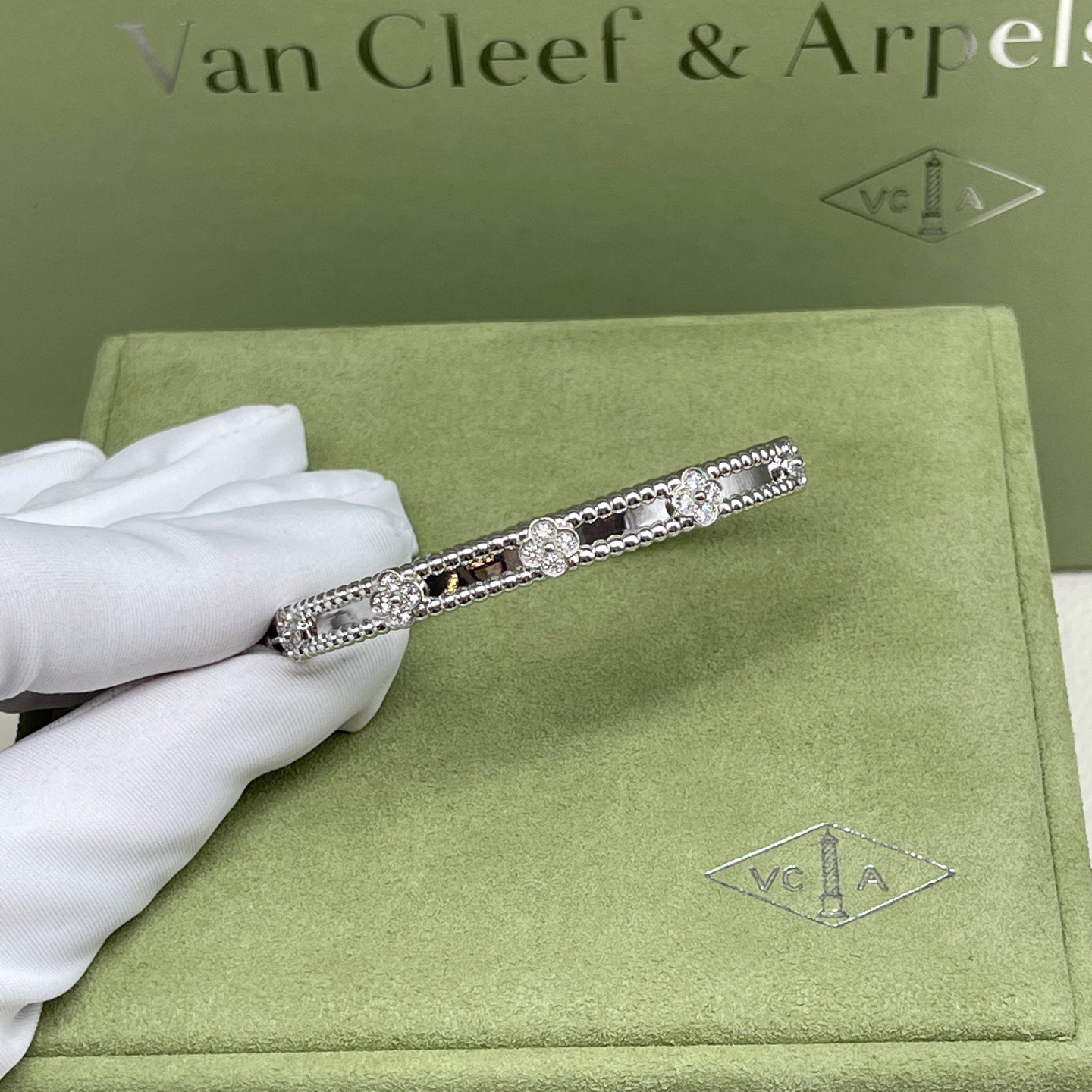 99新 梵克雅宝 Perlée diamonds 满钻万花筒 18k白金 手镯