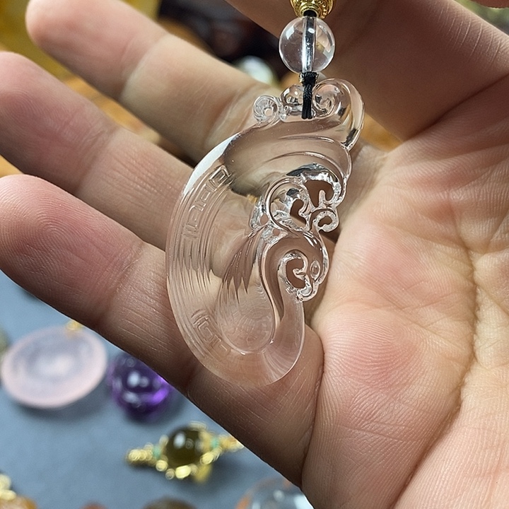 水晶颈饰未镶嵌凤牌