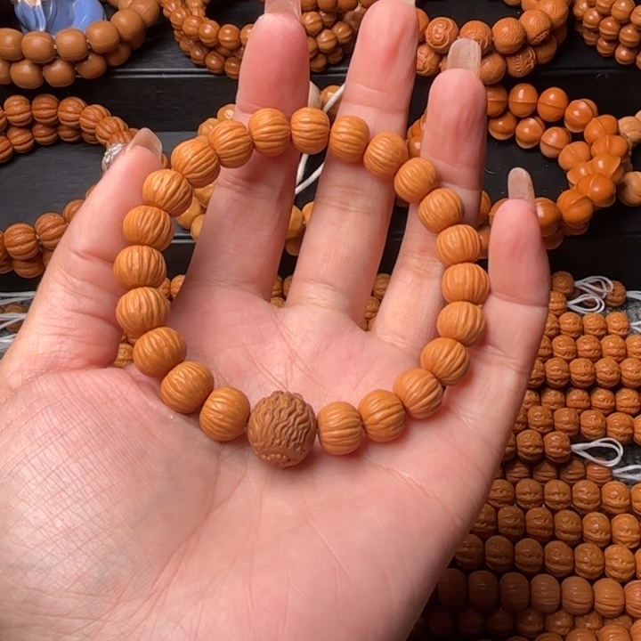 用***4吊坠猴头核桃1111111111