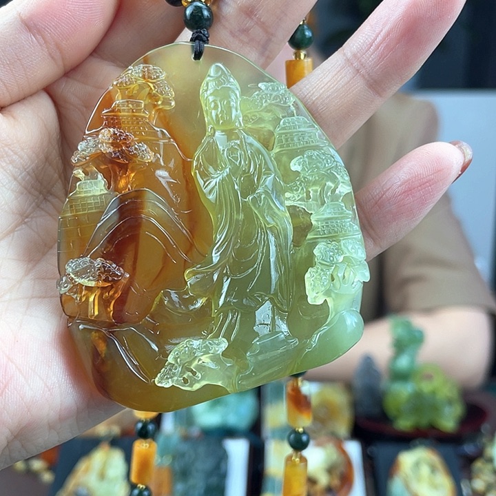 蛇纹石玉颈饰未镶嵌