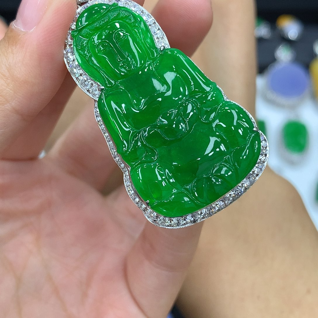 【闪购商品】翡翠吊坠(不含链)18K金镶嵌观音