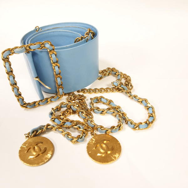 Chanel蓝色宽腰带穿皮链条logo腰带