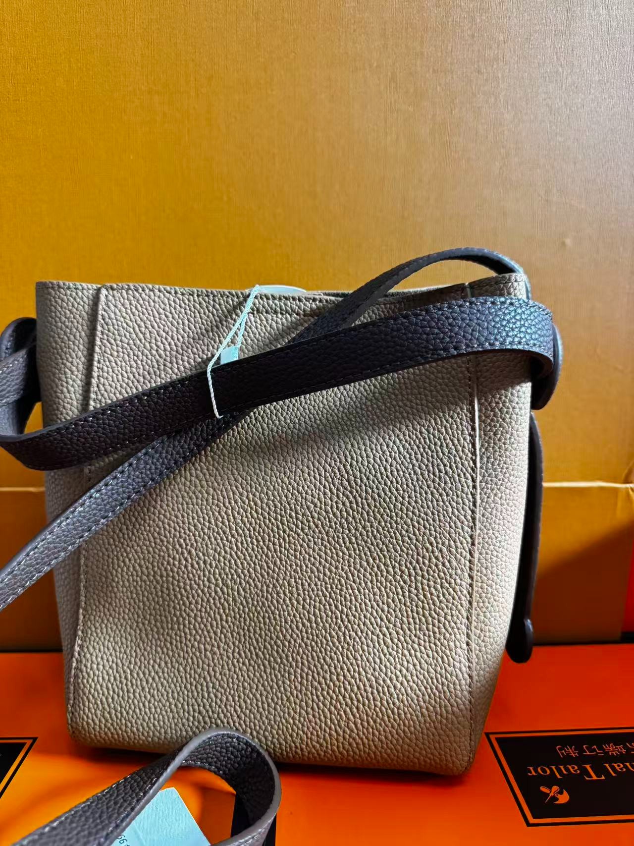 【A1091】 真皮女包-17*9*19