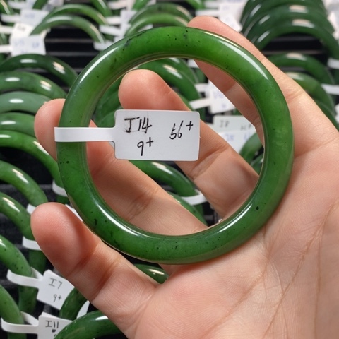 和田玉（碧玉）手镯未镶嵌