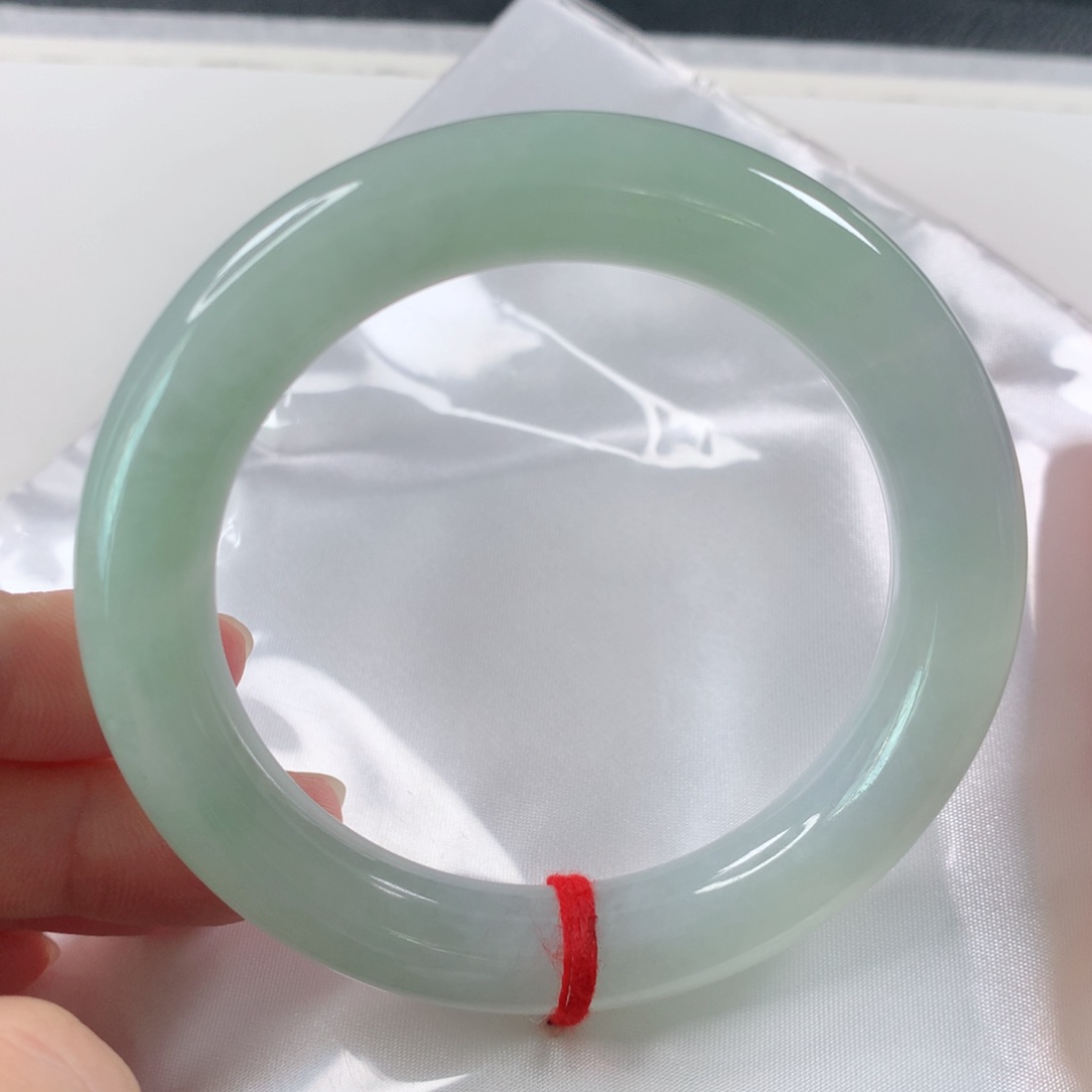 未镶嵌手镯（圆镯）翡翠晴底胖圆282