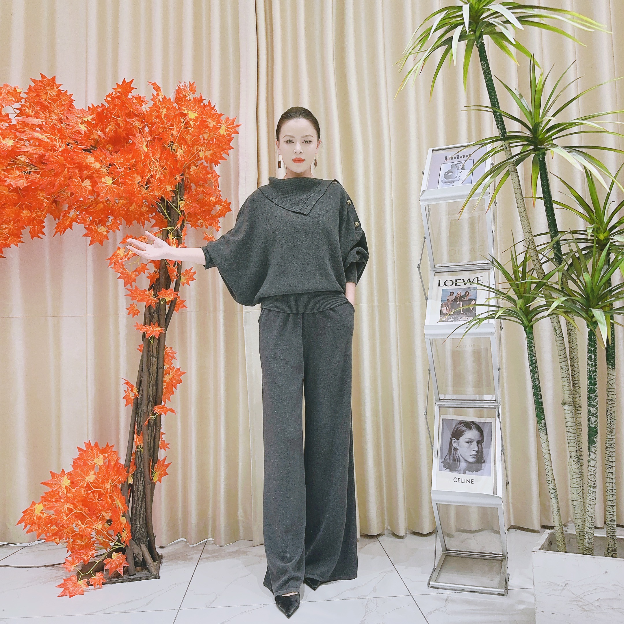 A061灰色设计师款秋冬长款轻奢休闲针织两件套