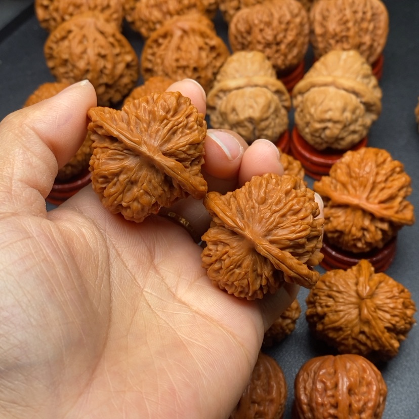 【闪购商品】文玩核桃把件41楼子