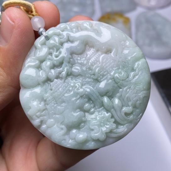 翡翠未镶嵌颈饰翡翠