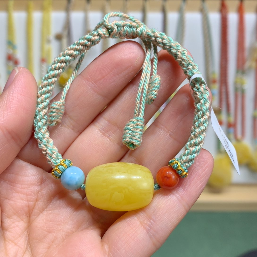 蜜蜡手链未镶嵌桶