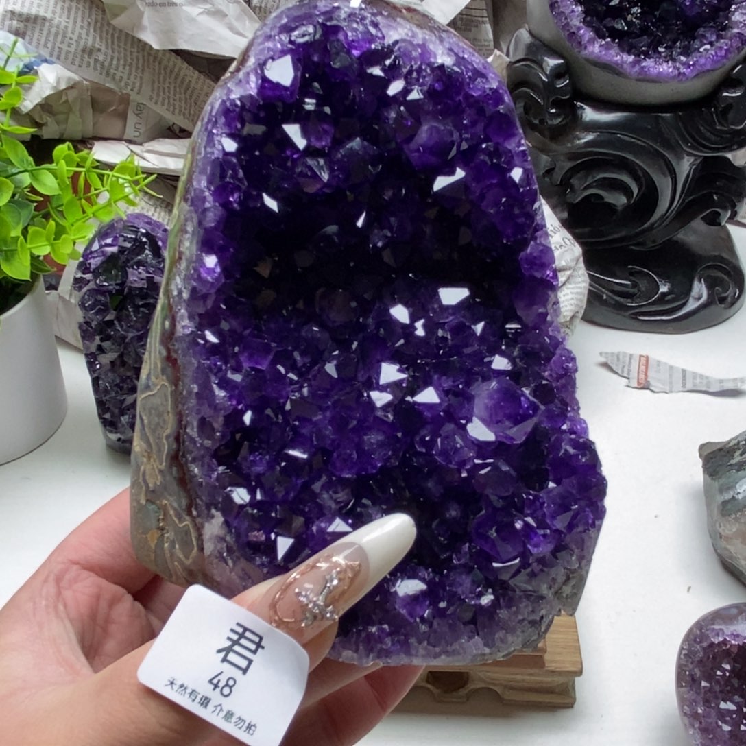紫晶大型摆件（非配饰）未镶嵌