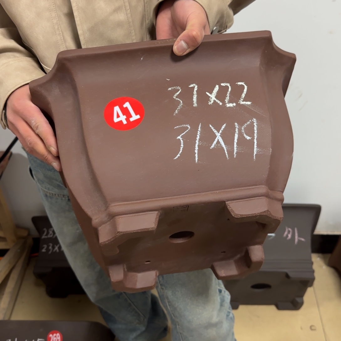 紫砂花盆呜呜呜呜