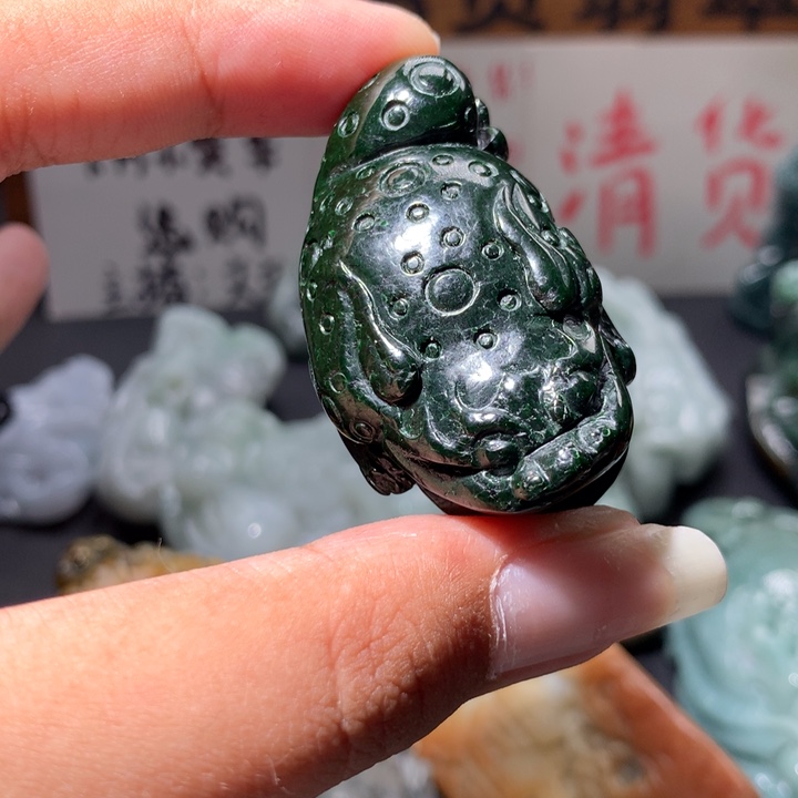 翡翠未镶嵌颈饰保真天然a货翡翠