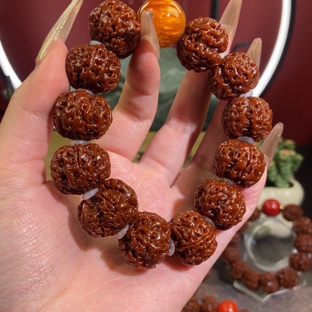 金刚菩提手串20s.                