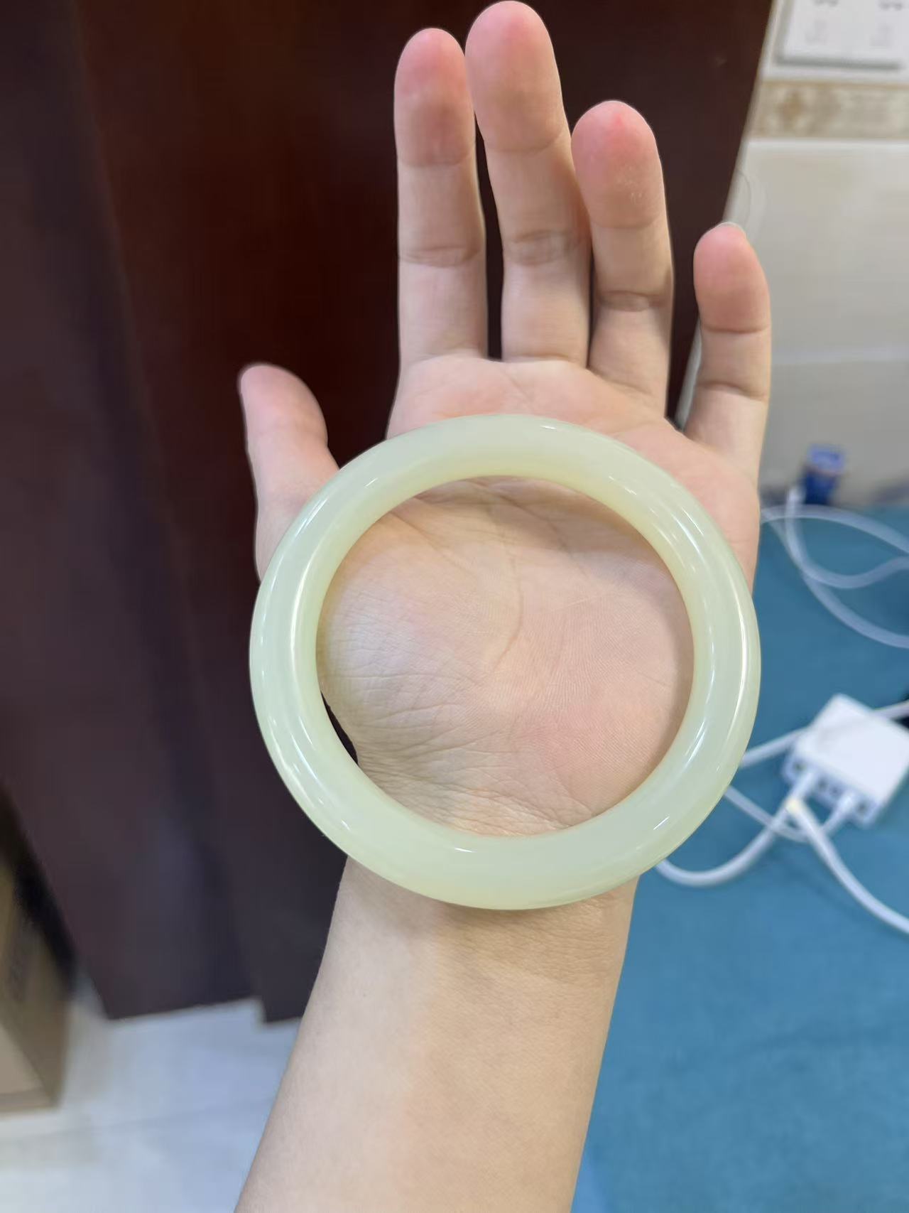 JX-031 精美晴水蜂蜜水圆条手镯 多样性发一