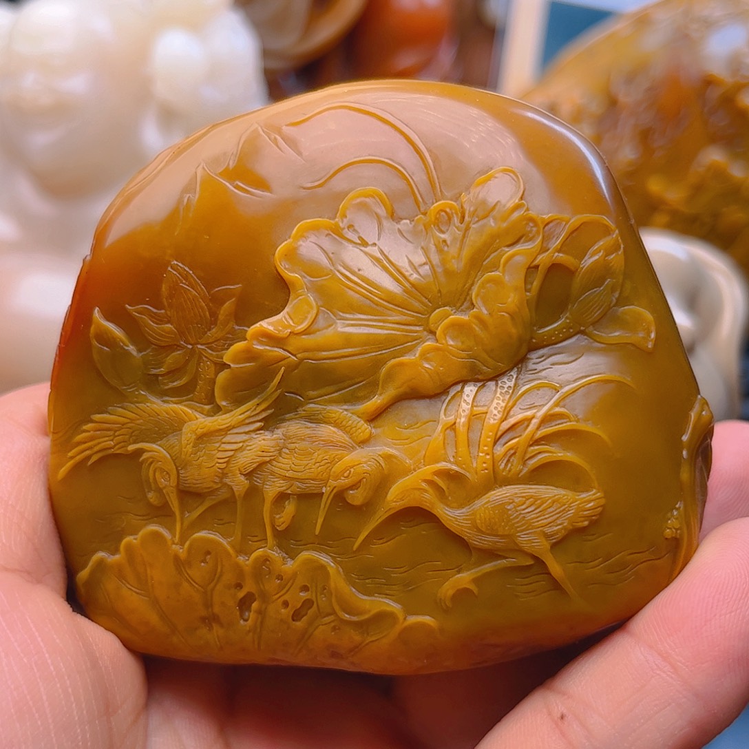 寿山石老挝南部田黄摆件