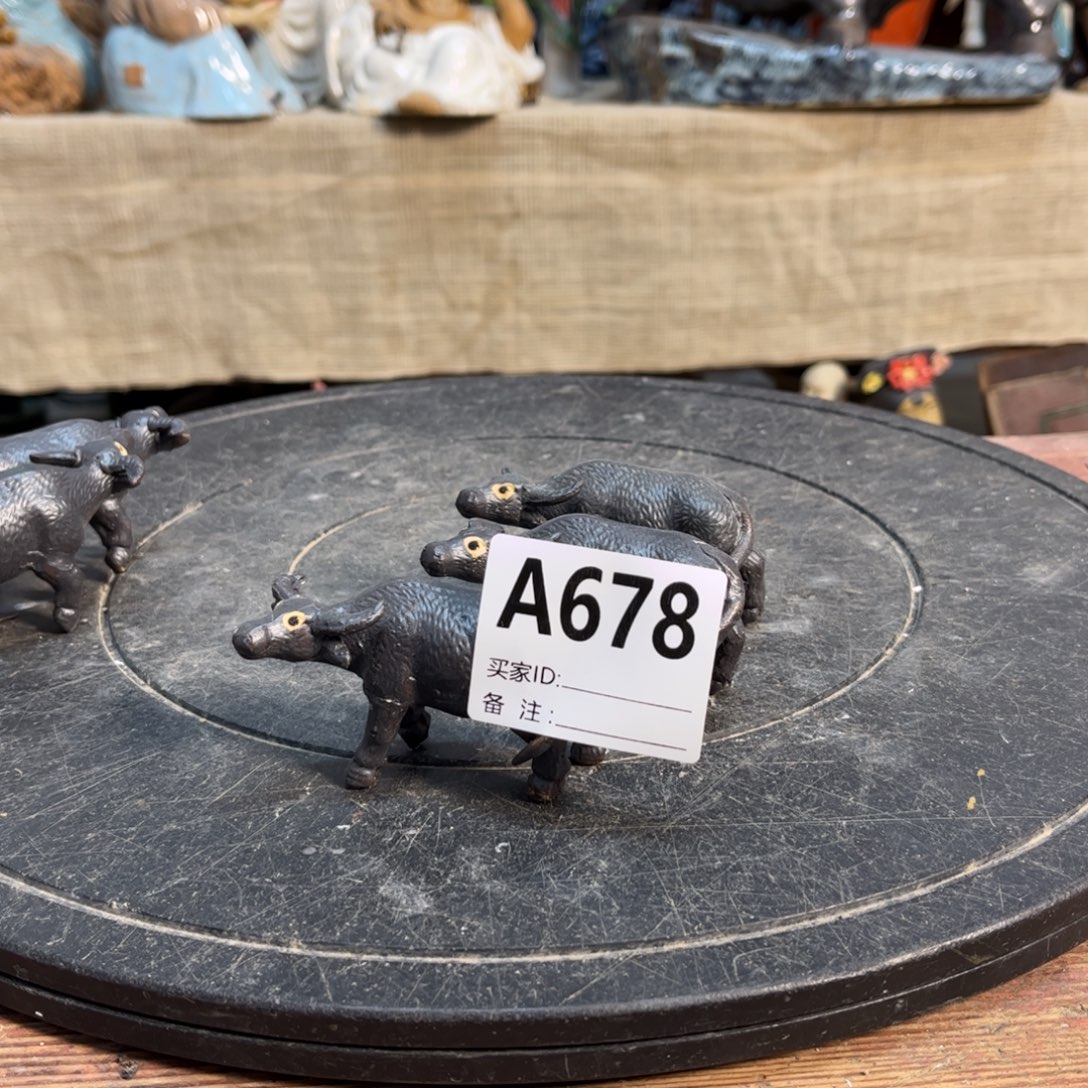 潘***生瓷片明玉家的公仔