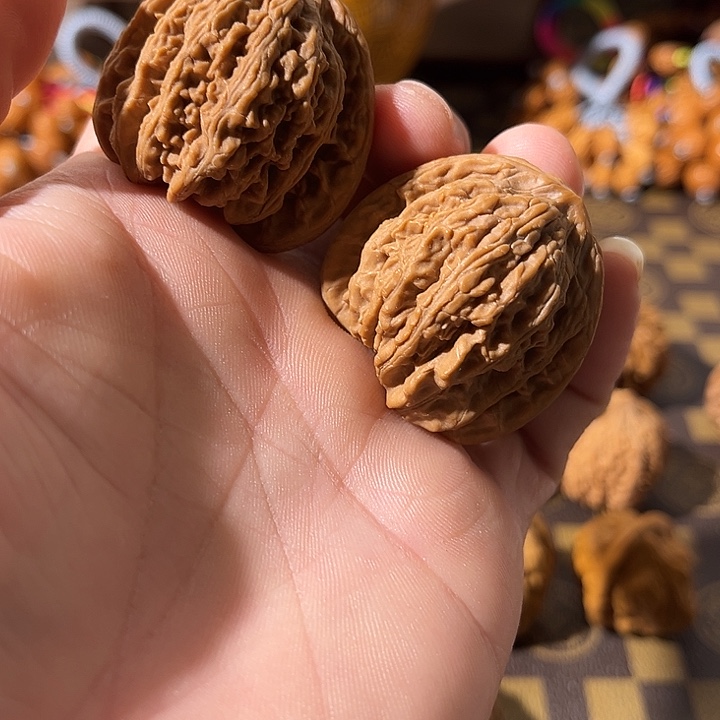 文玩核桃吊坠密纹