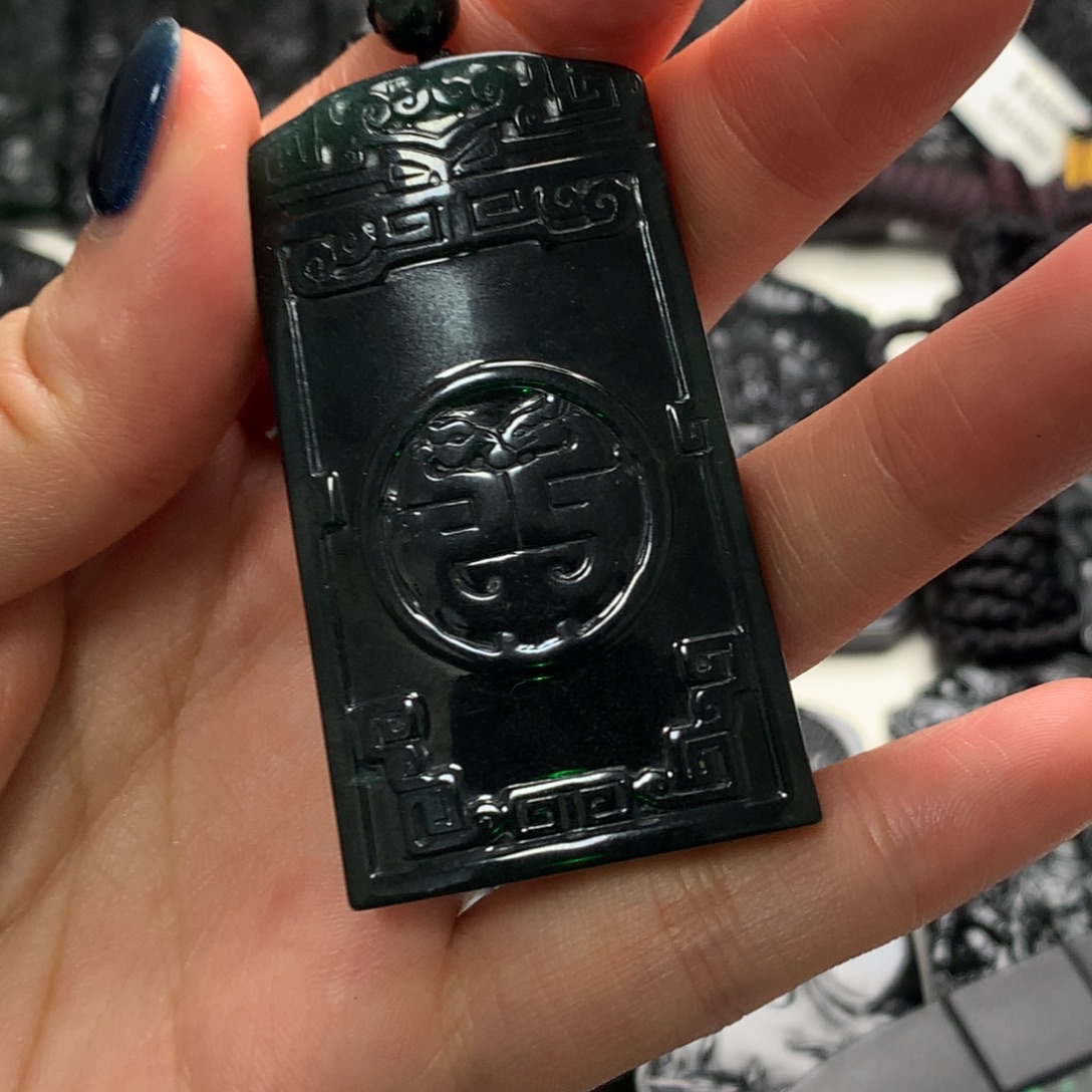 翡翠未镶嵌颈饰天然a货钢琴黑挂件