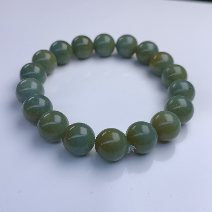 翡翠手串未镶嵌11mm！