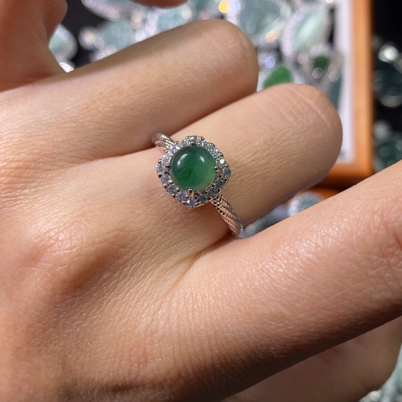 【闪购商品】翡翠颈饰未镶嵌天然