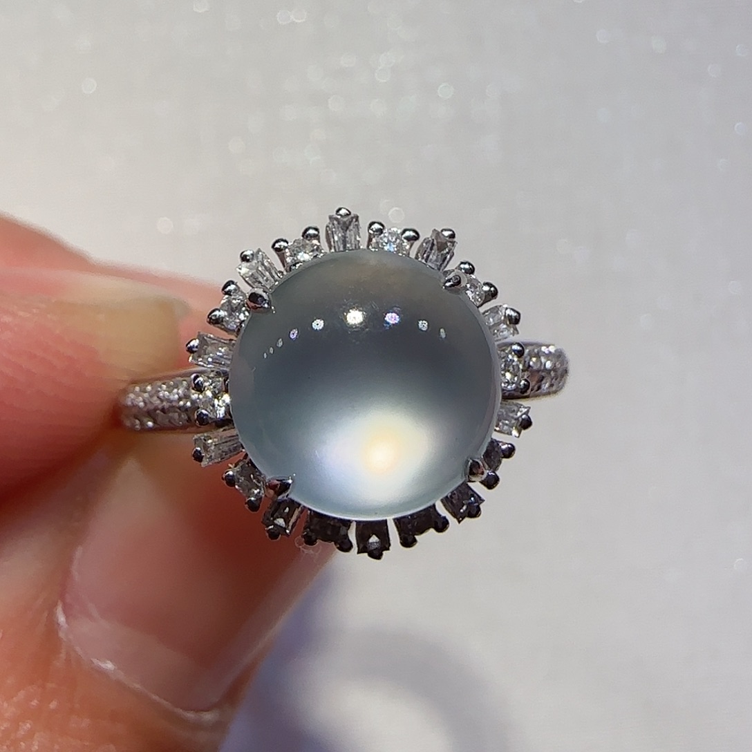 翡翠戒指18K金镶嵌戒指