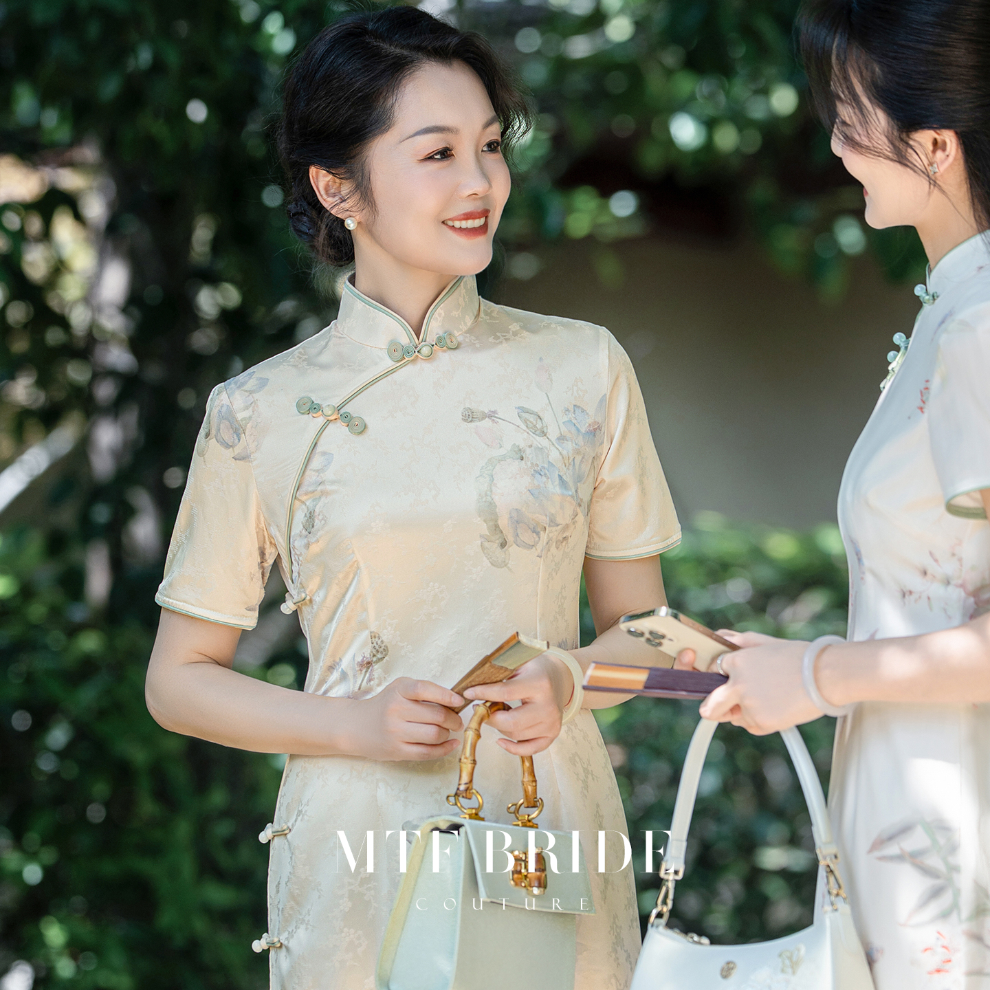 满庭芳华改良妈妈旗袍2025新中式旗袍端庄大气连衣裙夏季女