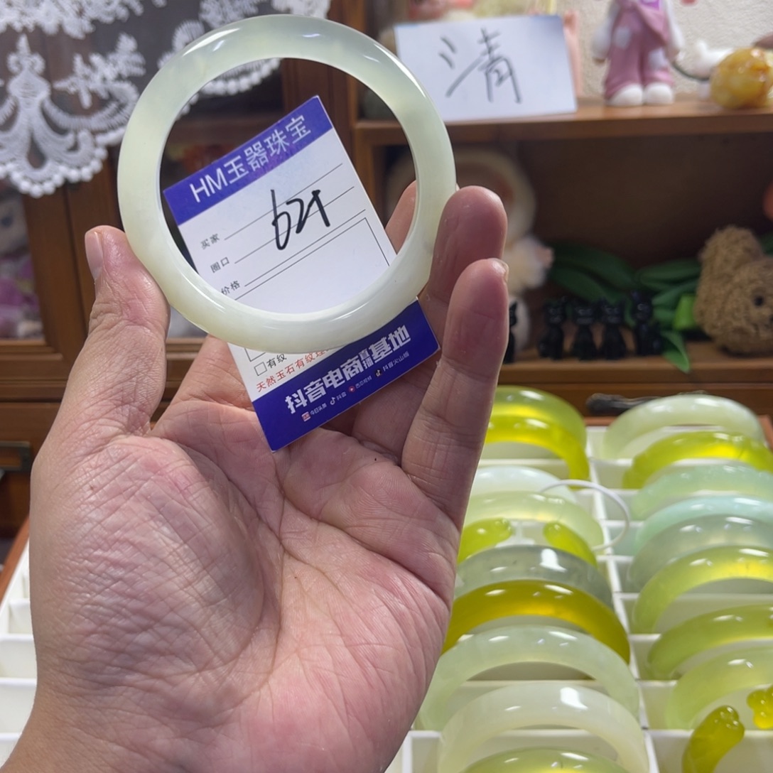 蛇纹石玉未镶嵌手镯342