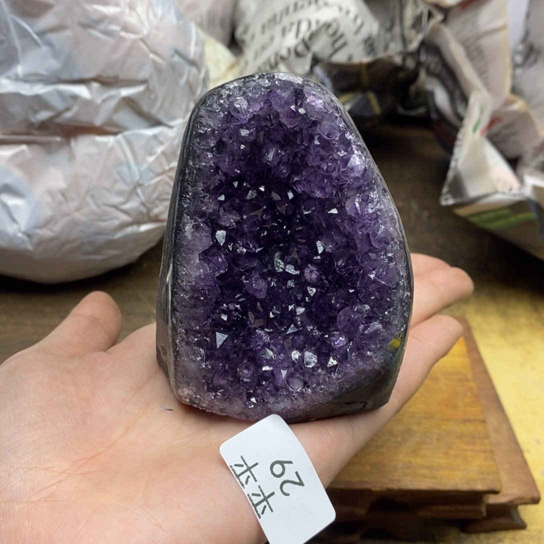 紫晶乌拉圭未镶嵌