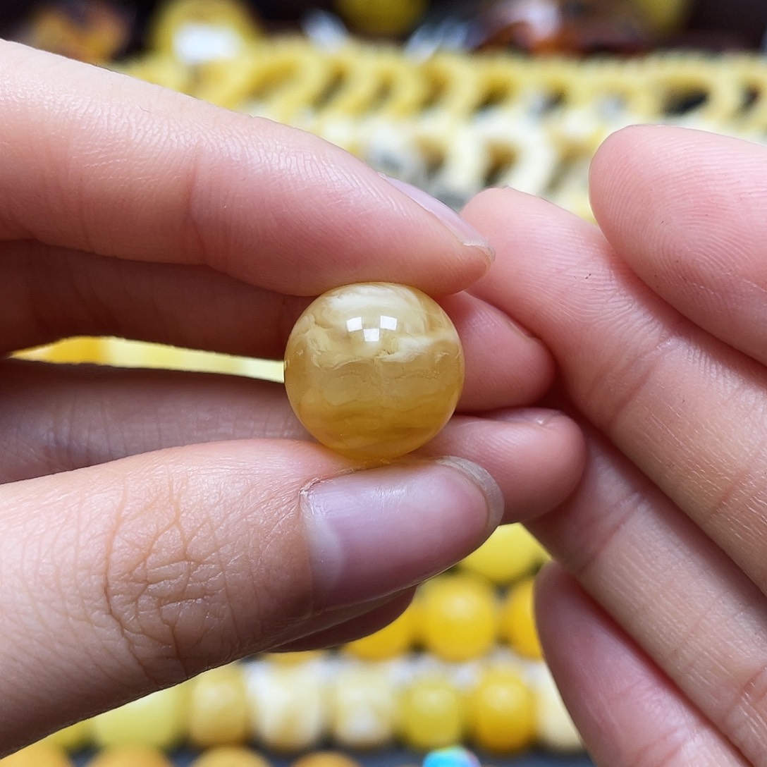 未镶嵌蜜蜡裸石圆珠14.2mm金沙（花粉开孔）