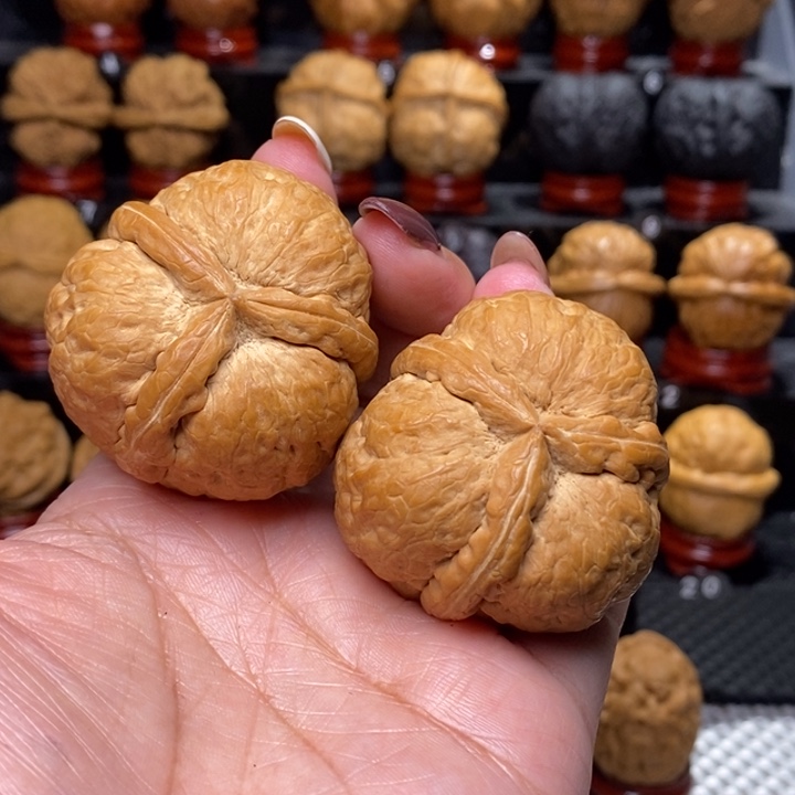 文玩核桃把件偶****帅炸三…………9999