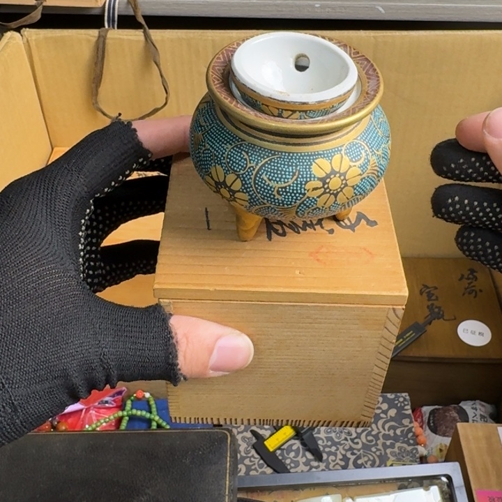 砖雕瓷器工艺品摆件等