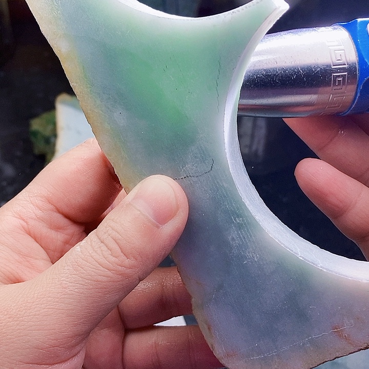 翡翠未镶嵌颈饰毛料64