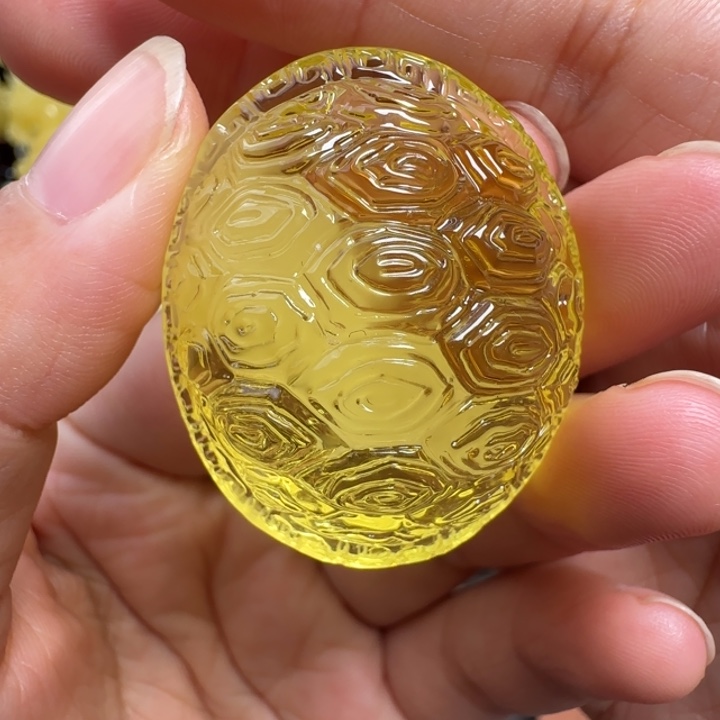 蜜蜡未镶嵌珠宝奇石