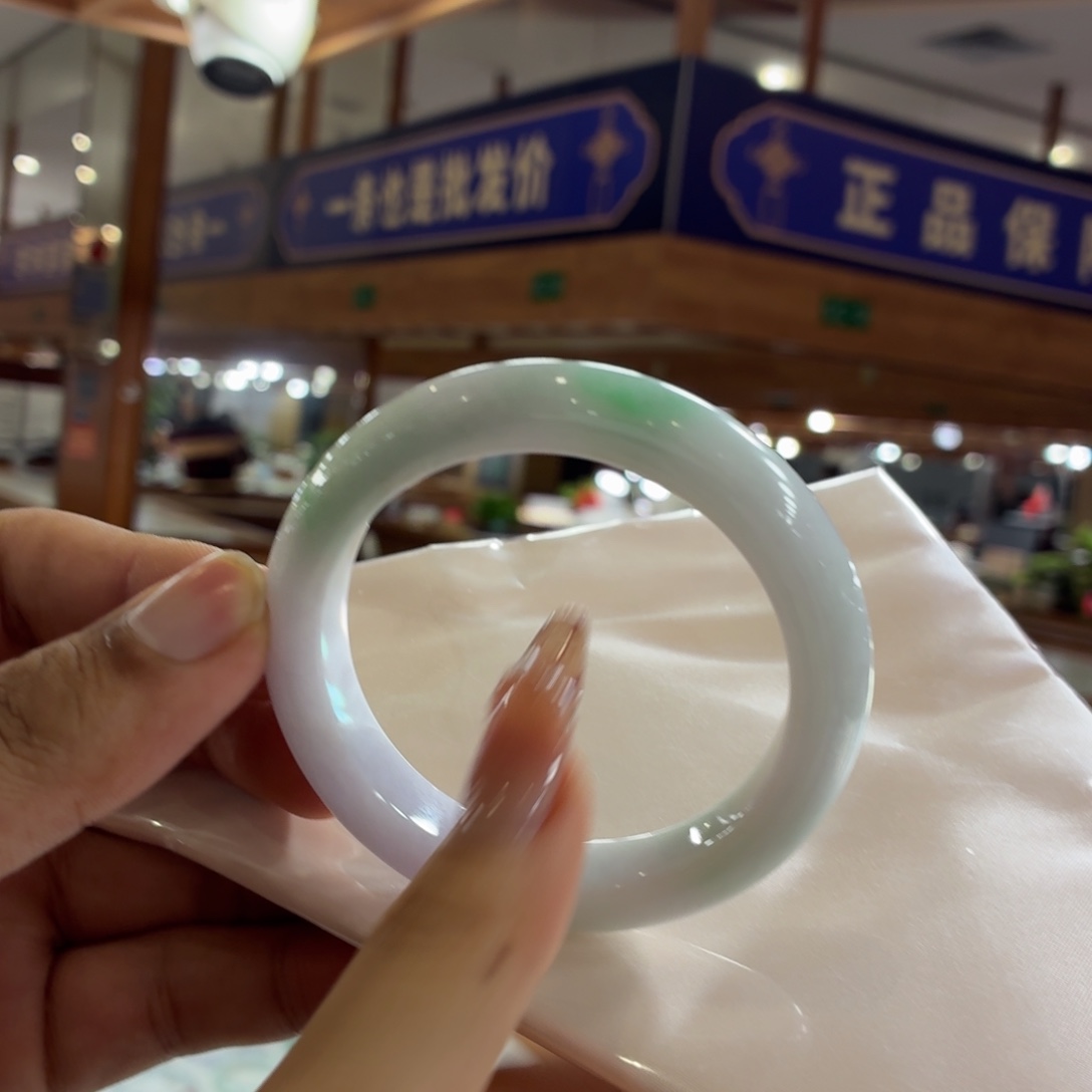 翡翠未镶嵌手镯手镯