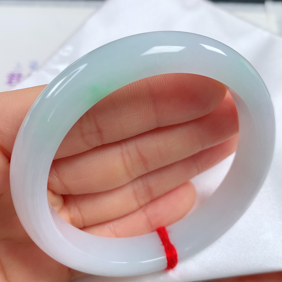 翡翠手镯未镶嵌 正圈①①⑧