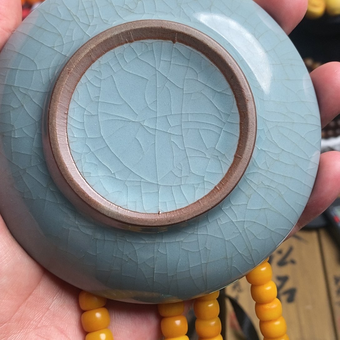 碟瓷器制作工艺精湛