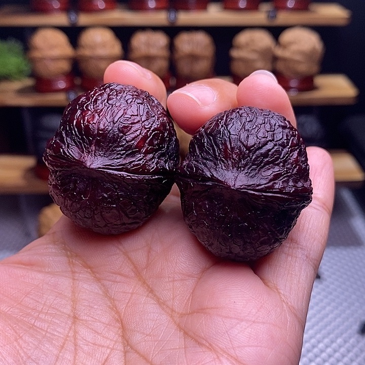 文玩核桃吊坠7**猪蛇皮球地焖5