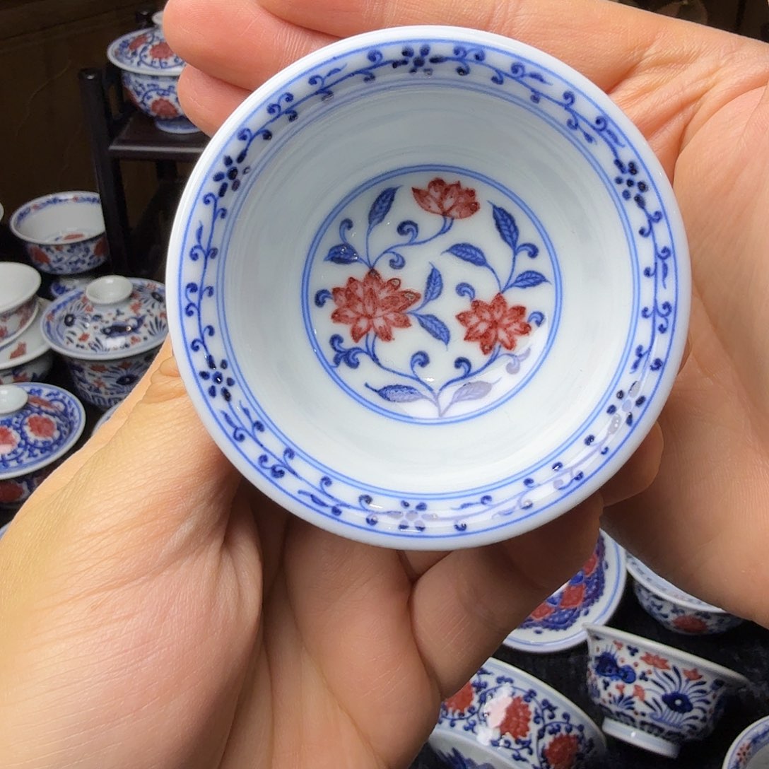 青花釉里红中压手杯