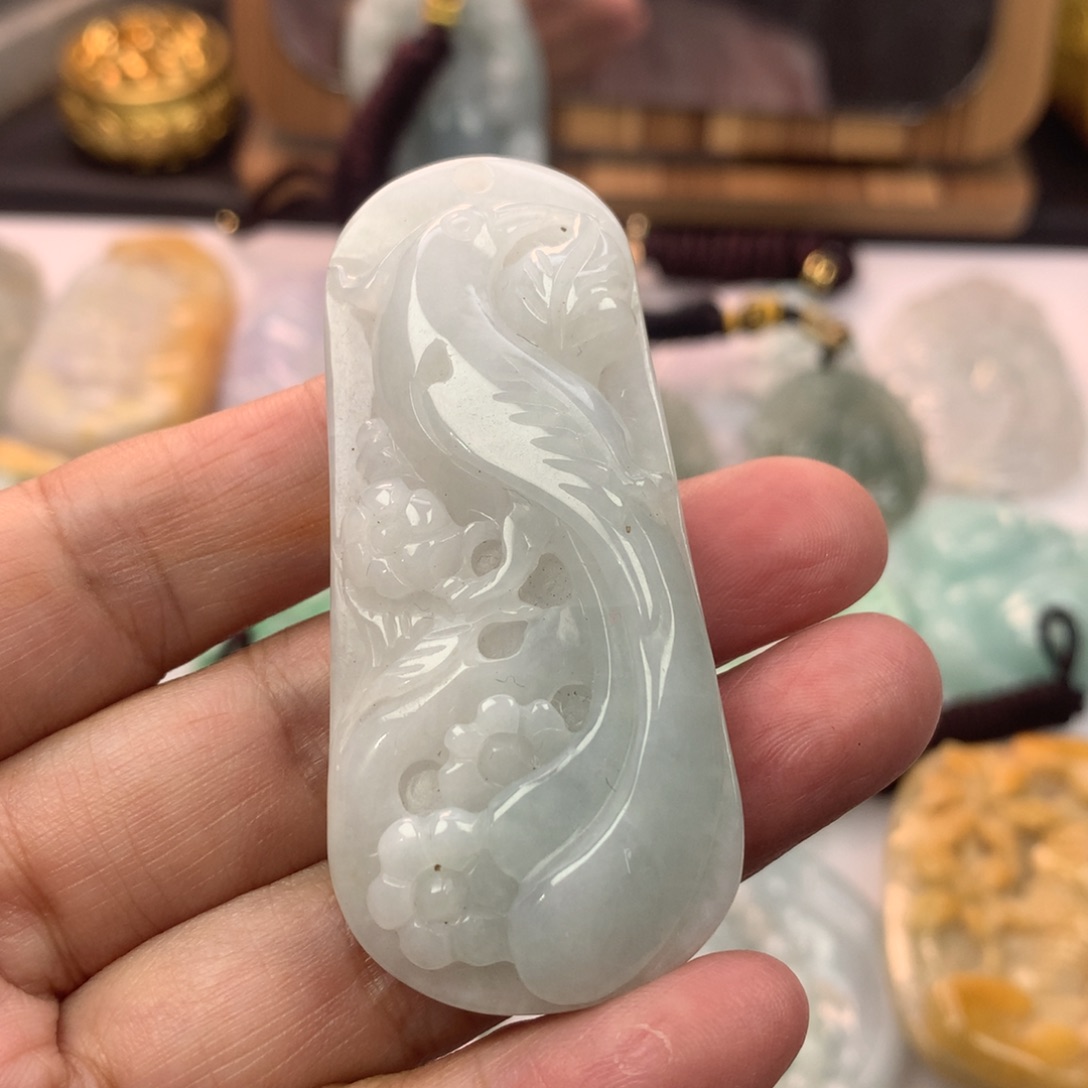 颈饰未镶嵌翡翠一