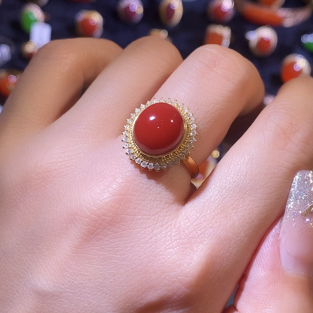 南红玛瑙戒指18K金镶嵌
