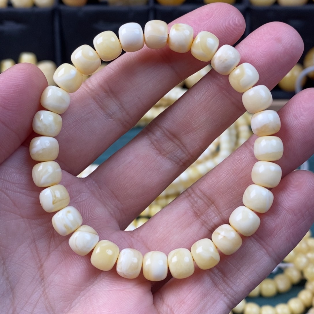 琥珀珠宝奇石未镶嵌8m